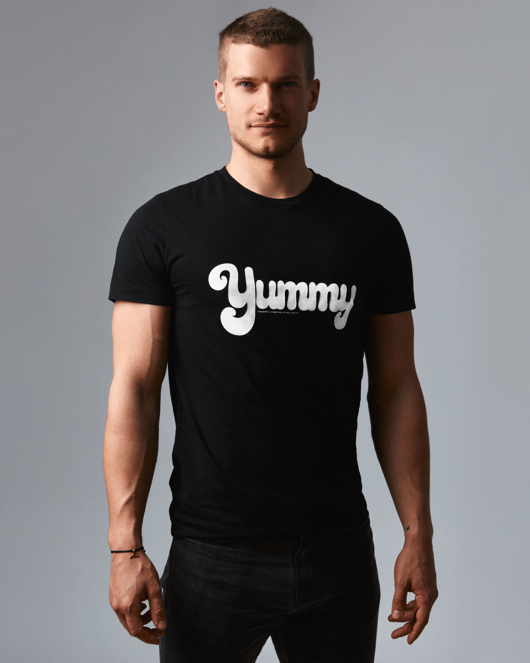 T-SHIRT YUMMY BLACK (4797962616970)